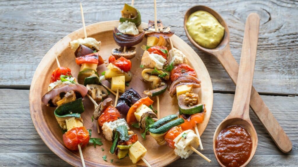 mini brochettes de légumes grillés