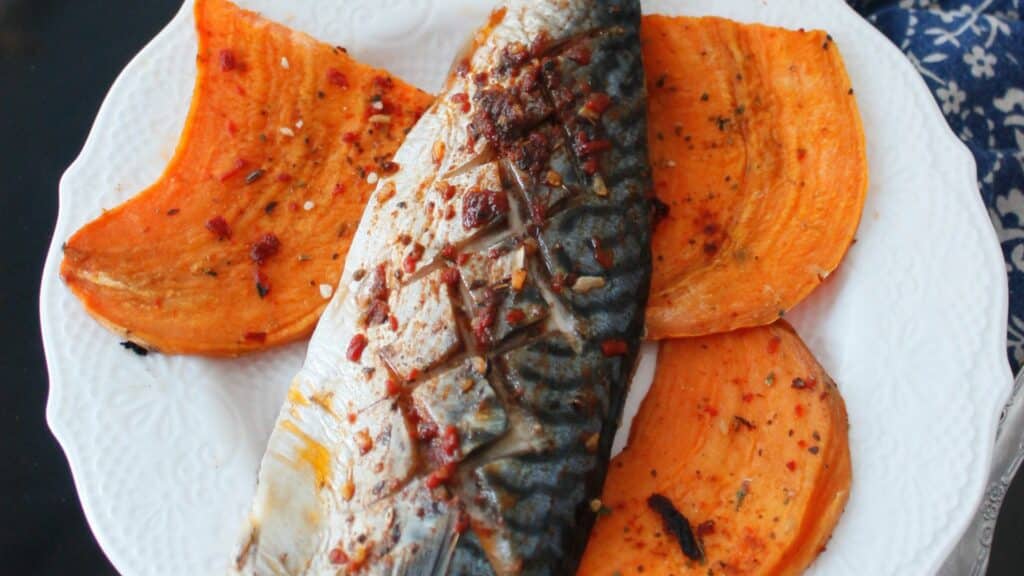 poisson grillé et patates douces pour le dîner
