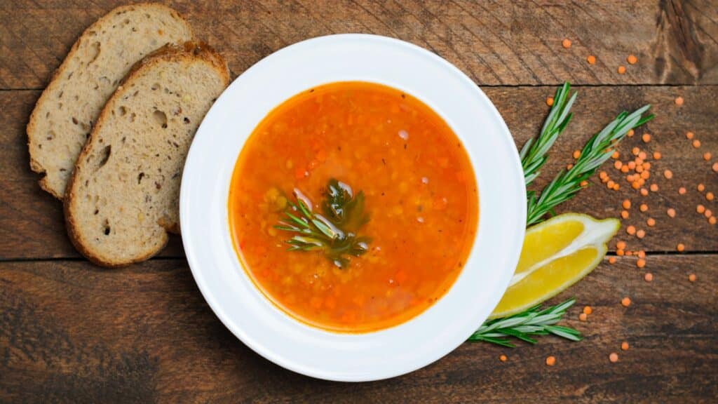 soupe de lentilles corail au lait de coco