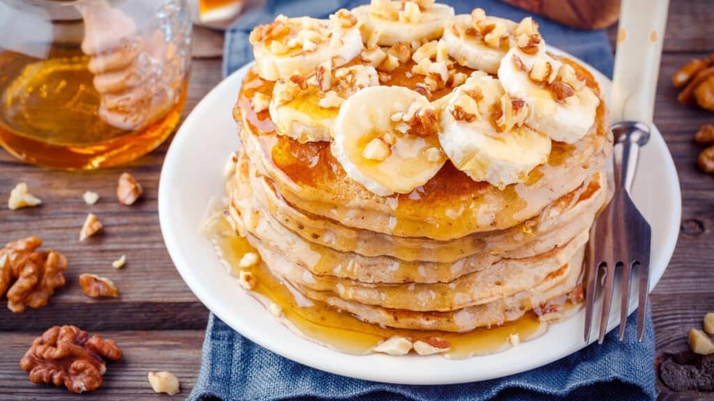 pancakes à la banane et aux noix