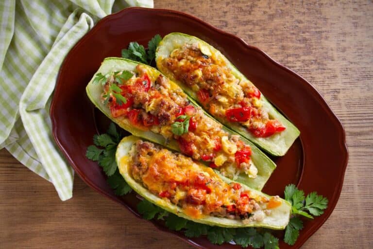 Courgettes farcies au four avec fromage fondant