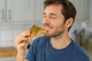Cette recette express de croque-monsieur aux courgettes fait fureur sur TikTok : voici pourquoi tout le monde veut l’essayer