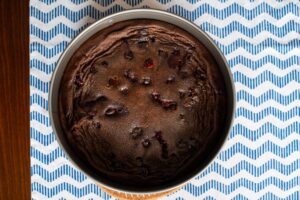 Le gâteau sans sucre ni farine qui affole les réseaux : pourquoi tout le monde veut tester cette recette express