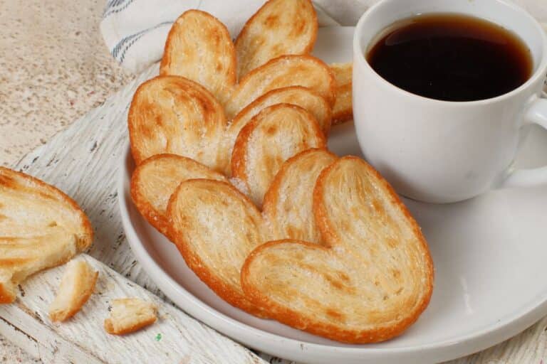 La recette des gâteaux palmiers avec 2 ingrédients que tout le monde a chez soi, et le goût est incroyablement fidèle