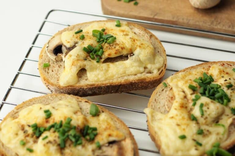 Ce fromage frais maison est devenu incontournable dans ses apéros d’été… et il coûte 4 fois moins cher que celui du supermarché