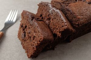Le gâteau au chocolat le plus léger de l’été : il contient un légume inattendu qui fond dans la pâte