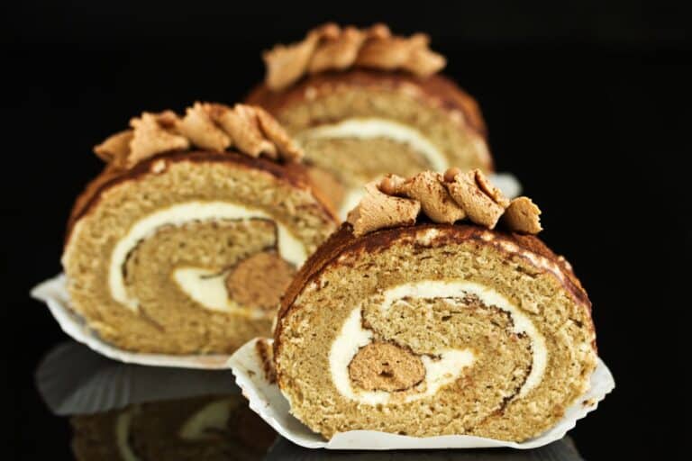 Moins de 20 minutes pour préparer ce tiramisu façon cinnamon rolls qui affole les gourmands, surtout ceux qui adorent la cannelle