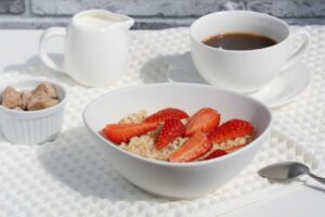 Les personnes les plus âgées au monde font toutes ce choix pour le petit-déjeuner.