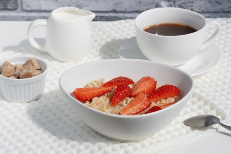 Les personnes les plus âgées au monde font toutes ce choix pour le petit-déjeuner.