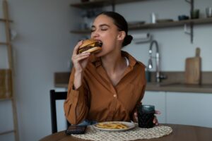 4 fast-foods ciblés par l’UFC-Que-Choisir : « Des additifs potentiellement dangereux »