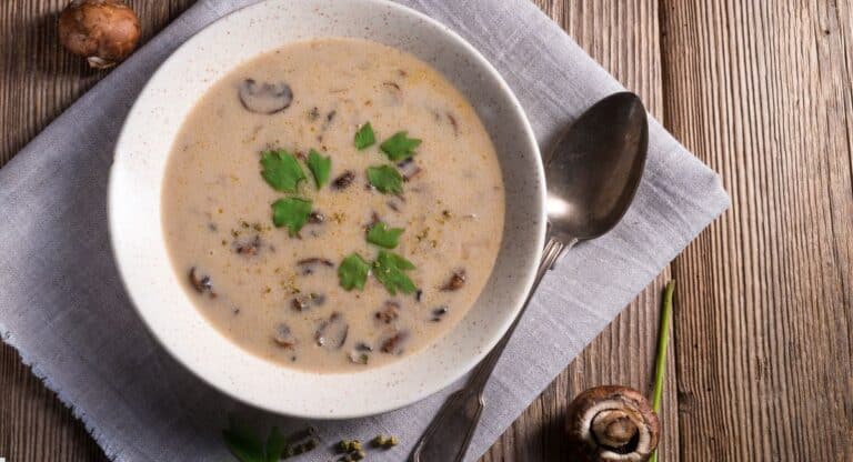 Velouté de Champignons au Café par Cyril Lignac